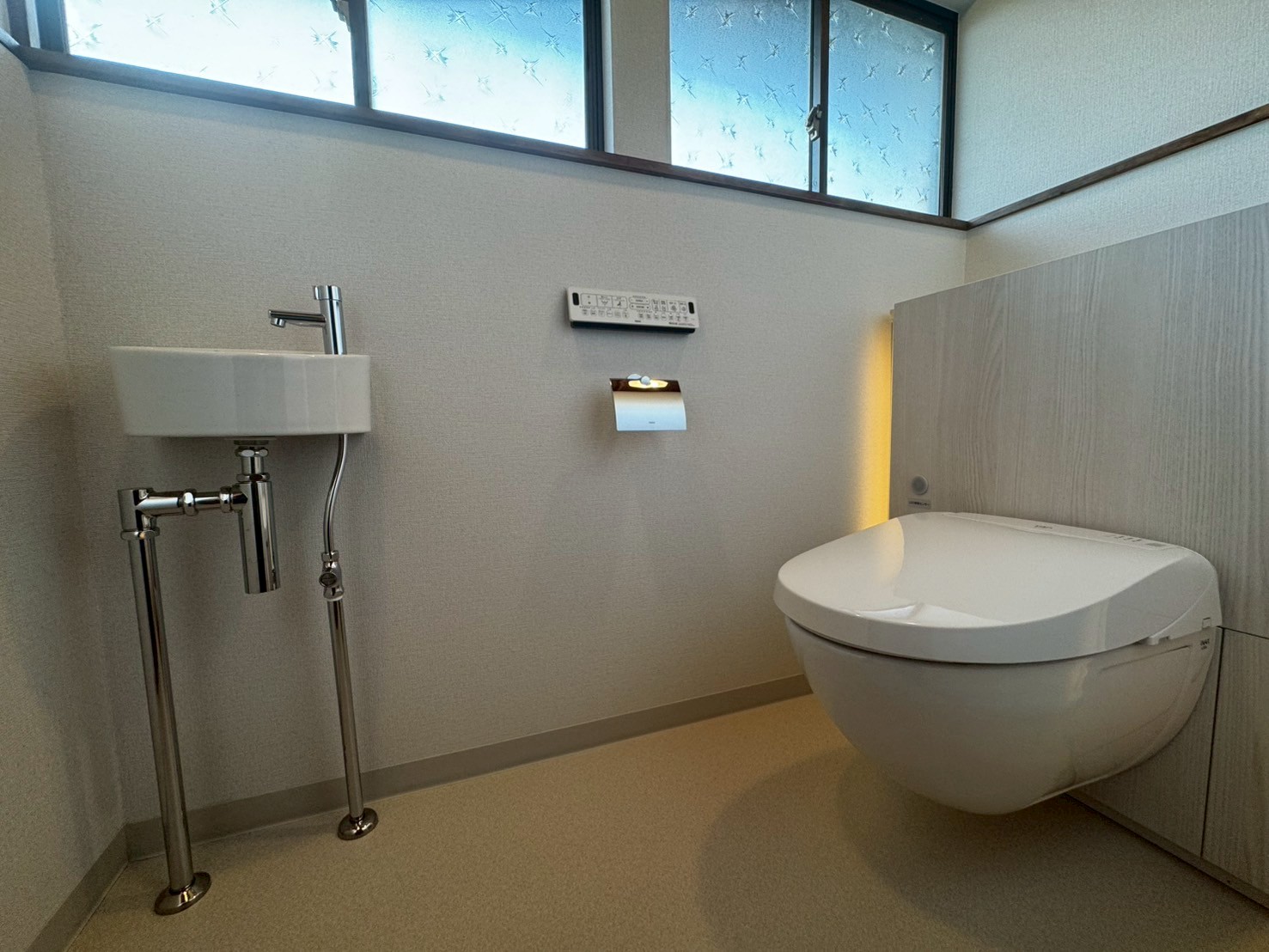 トイレ交換工事